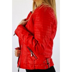 Czerwona kurtka damska z ekoskóry z pikowaniami