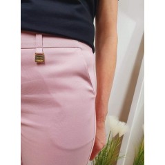 Materiałowe spodnie damskie w jasnoróżowym kolorze, od 38 do 48